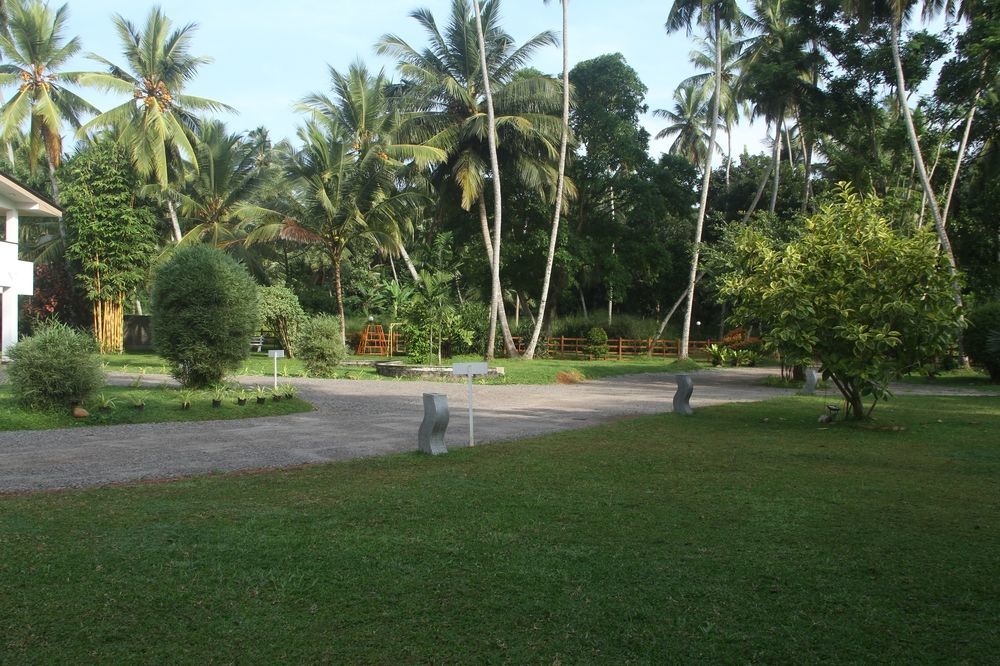 Oreeka - Katunayake Airport Transit Hotels Exterior foto